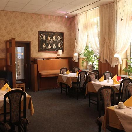 האטינגן Hotel Westfaelischer Hof מראה חיצוני תמונה